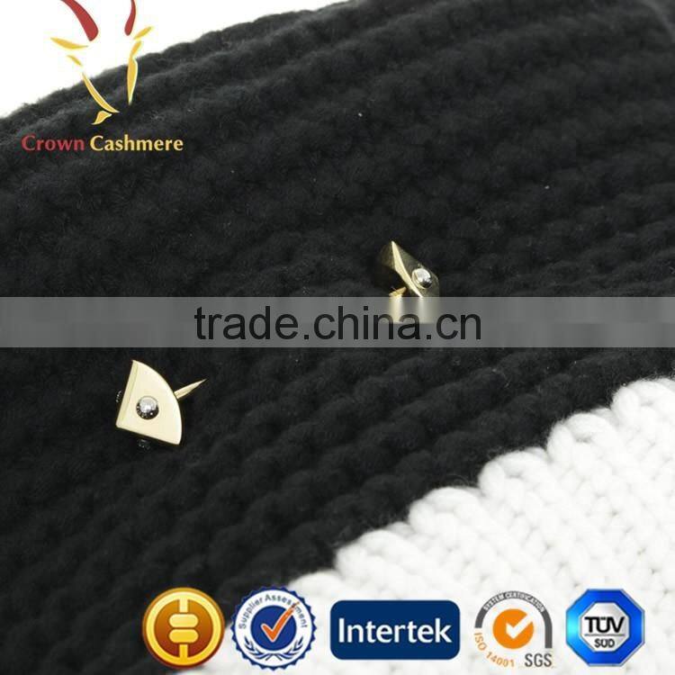 Fashion Scarf Knitting Patterns Free Knitted Black And White Cashmere Scarf