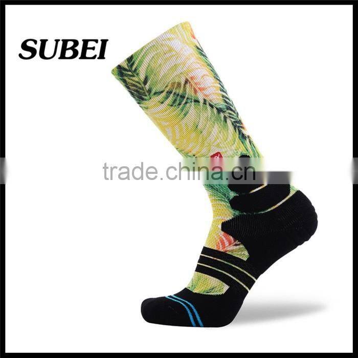 Coolmax anti-bacterial men knee high compression fashion photo print elite basketball socks sport stocking