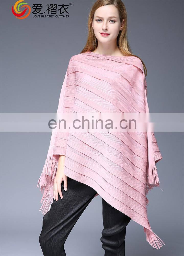 Personalized layer pleated design Loose women big size pleated tops with tassels hem