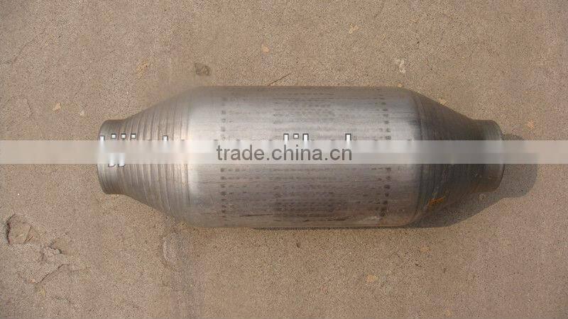 Factory Direct Made in China 1.0~3.0L universal catalytic converter for vehicles and cars/best price
