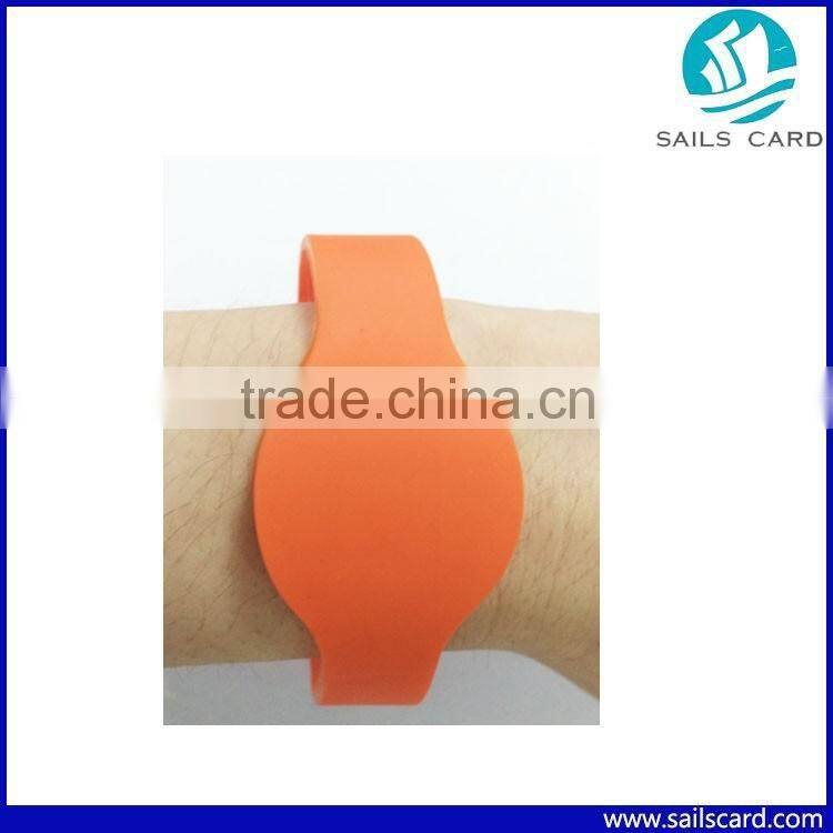 Customized Rubber Colorful Silicone Waterproof RFID Wristband/Bracelet