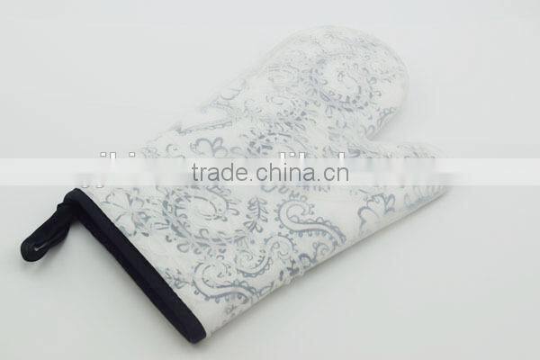 hot sale cute pattern silicone glove