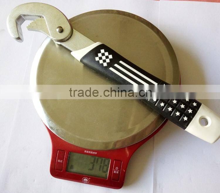 SNAP N' GRIP MULTI PURPOSE WRENCH FITS TO ALL KINDS OF SQUARE NUTS, BOLTS HEX ROUNDED OR PIPE