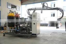 High pressure foam mixing machine