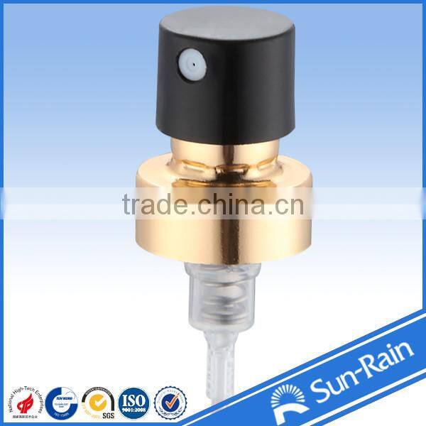 shiny gold spray pump