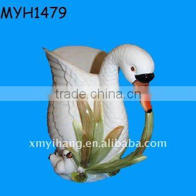 swan art white ceramic vase