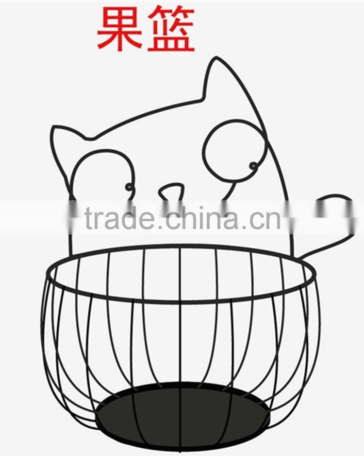 2017 handmade animal design metal wire decorative fruit basket