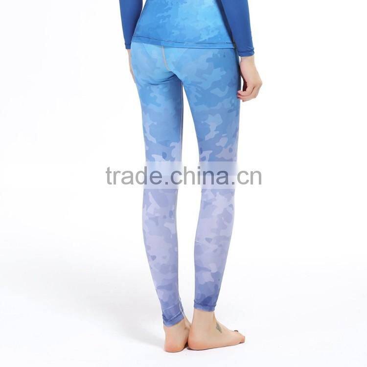 2016 fashion girls/womens in tight running pants with OEM service