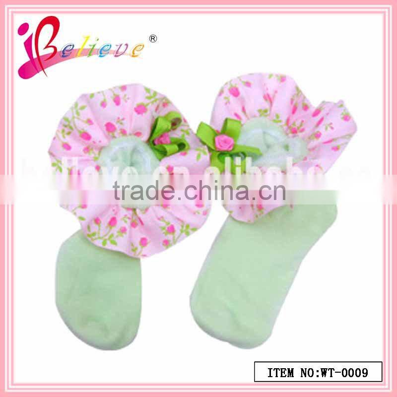 2014 Chinese factory direct wholesale floral ribbon soft baby socks (WT-0007)