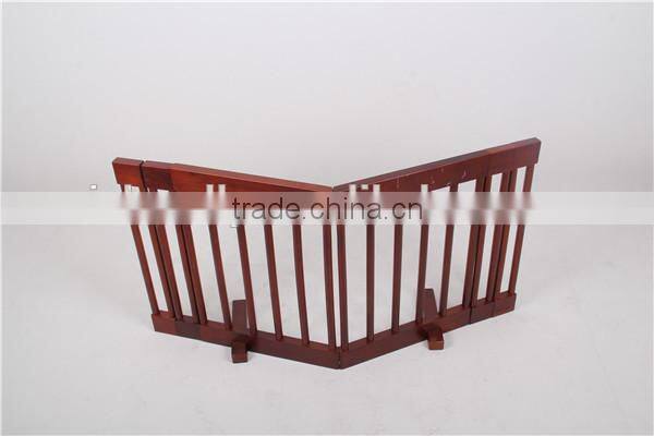 BSCI factory nature wooden Deluxe Free standing Pet Gate with Door / Wooden pet gate / dog fence