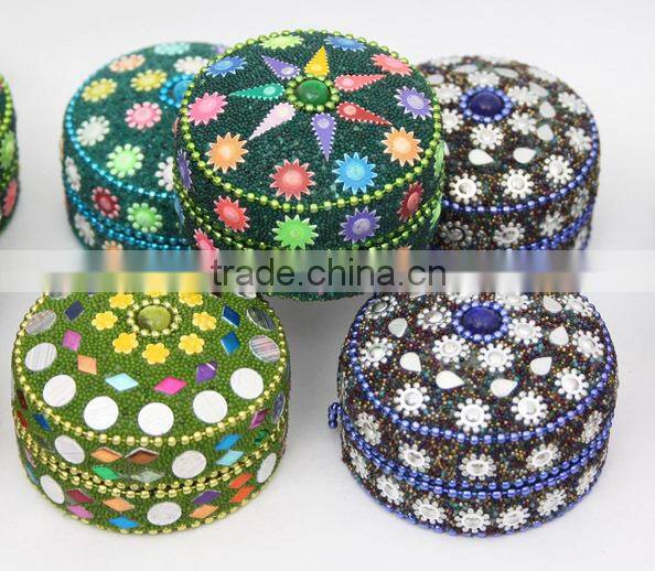 Small Sindoor Boxes / Small Kumkum Boxes / Gift Lac Boxes