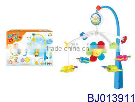 Cute plastic small feeding bottle with infant baby rattles toy