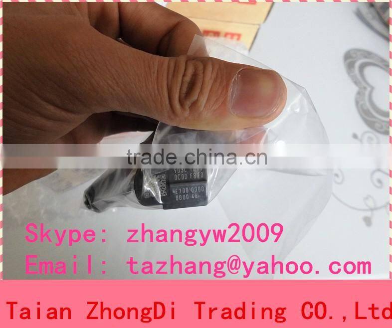 Denso fuel injector 095000-560061 common rail injector 1465A041