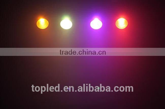 High Brightness and Excellent Color Mixing 4*30 RGBWA LED Par Light with T-Bar