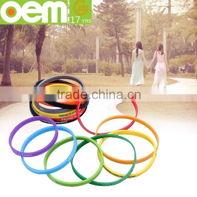 custom made personalized logo silicone fashion wristbands