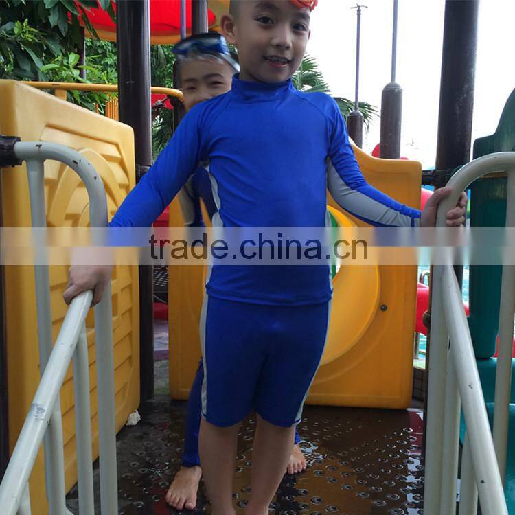2014 fashion and top design customize kids neoprene wetsuit shorts with stock