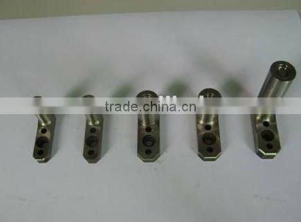 EEC08 truck frame process manual riveting machine