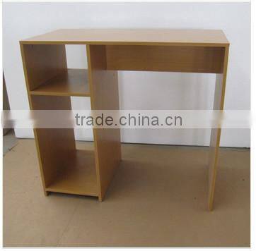 Simple Design Computer Table