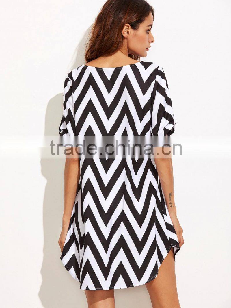 Black And White Chevron Print Shift Dress with High Quality