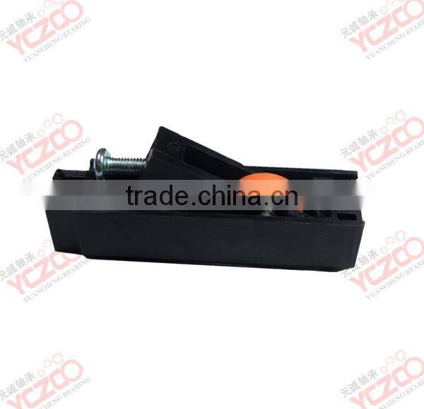 Black plastic housing Single Sliding Roller