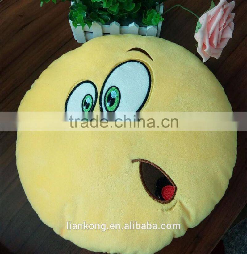 2016 new style hot selling iridescence emoticon plush whatsapp emoji pillow