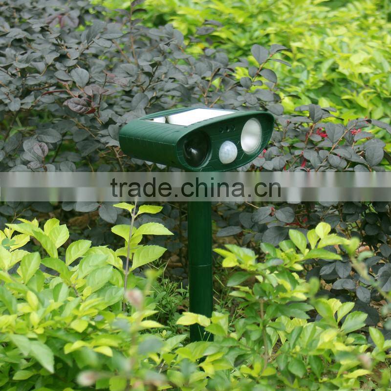 New Solar Power Ultrasonic Wave InfraRed Sensor Dog Pest Repeller Chaser Dual Animal Scarer solar panel Dog Repeller