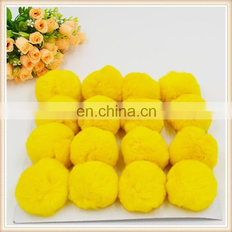 Hot selling in europe genuine rabbit real fur pom pom