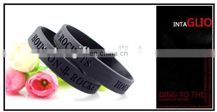 Custom fitness sports silicone bracelet with text and logo
