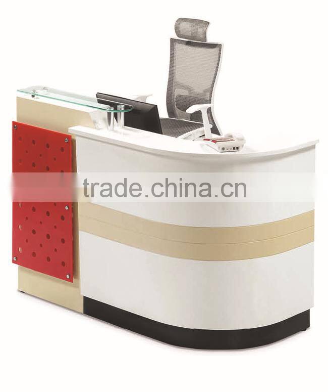 Big 5 star hotel reception desk size