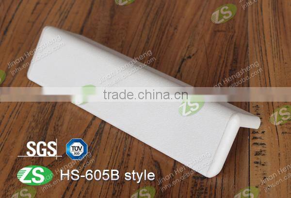 Hot Sale Interior Decorative Corner Protectors for Shipping / Plastic Protesctor Manufacturer