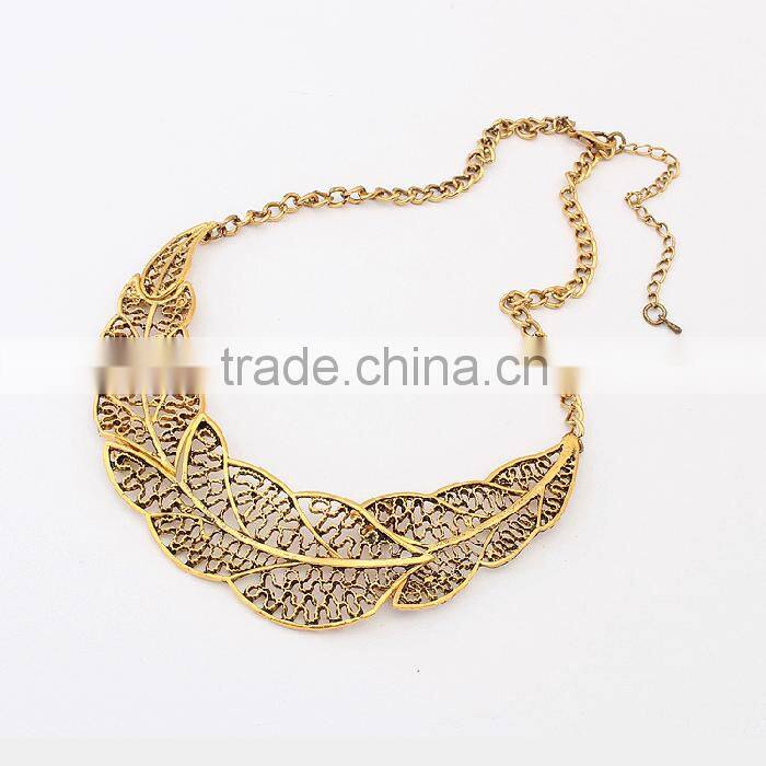 Alibaba online shop vintage hollowed-out gold leaf necklace