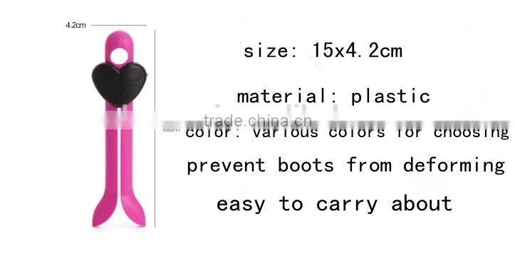 adjustable plastic boot shoe keepers with heart shape