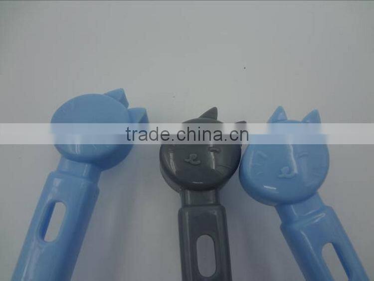 Alibaba china useful supplier garden snow scoop shovels