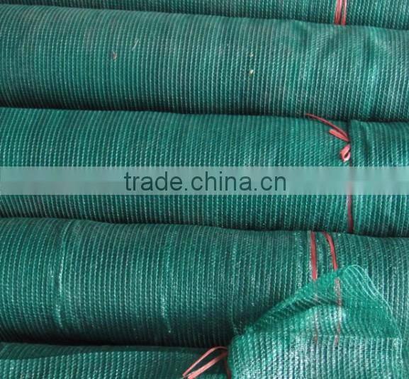 35% knitted windbreak netting green
