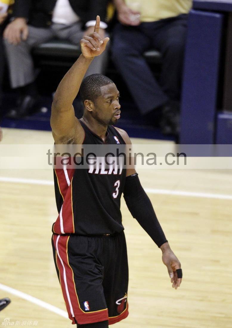 Anti-collision Basketball Arm Guard,Honeycomb Long Elbow Pads,High Elastic non-slip Gear,Buffer Foam Cotton