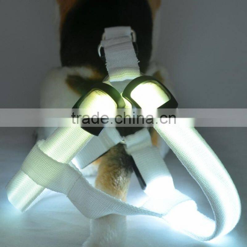 Yellow color luminous dog leash retractable / nylon rope dog leash