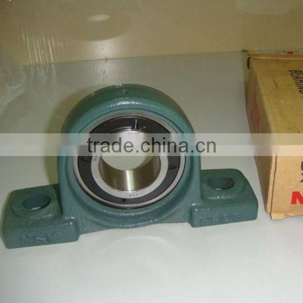 Cast iron square-flanged bearing unit UCF309
