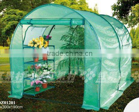 Tomato growbag with duty PE cover