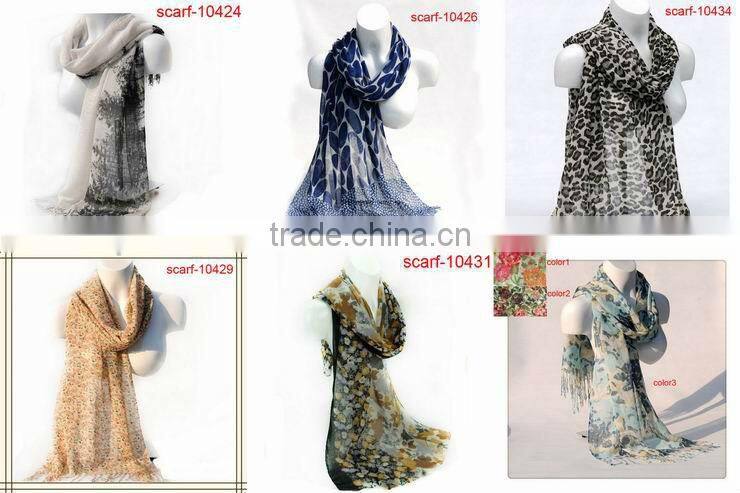 fashion 100% ployester square neck scarf