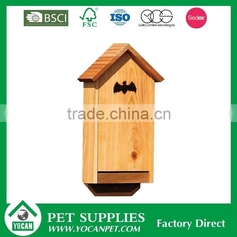 Crafts hanging bat house