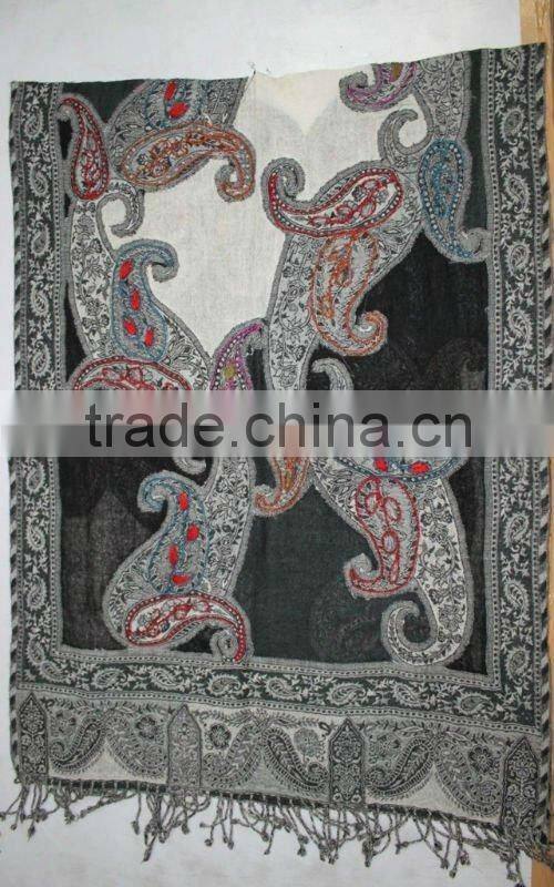 Latest Design Wool Embroidery/Ladies Wool Shawls
