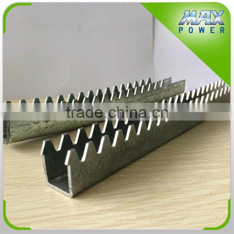 Heliogreenhouse rail vent rack and pinion