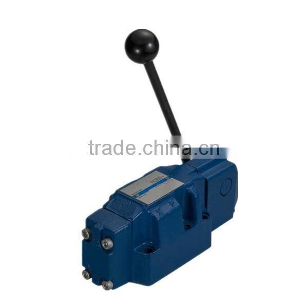 Hydraulic cardboard baler manually valve