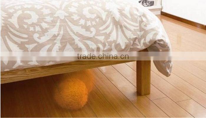 Creative Robot of Pompon Shape, Auto Cleaner Toy for Dog