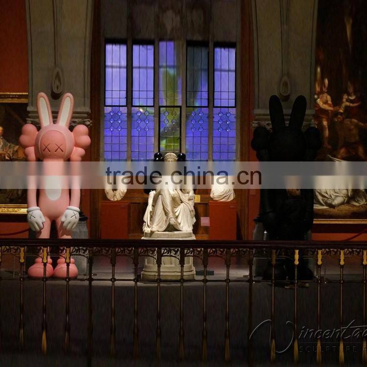 whoelsale outdoor decoration resin craft fiberglass kaws companion