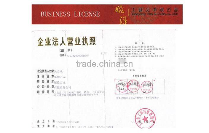 Delicate woden bust jewelry display