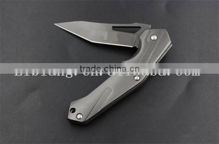 Special Gift for Men 400C Damascus Folding Knife