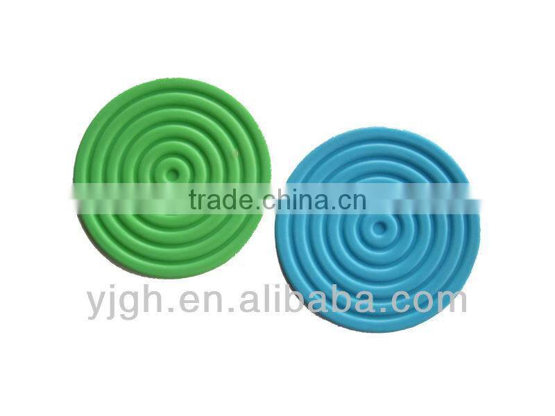 Anti slip heat resistant silicone mat