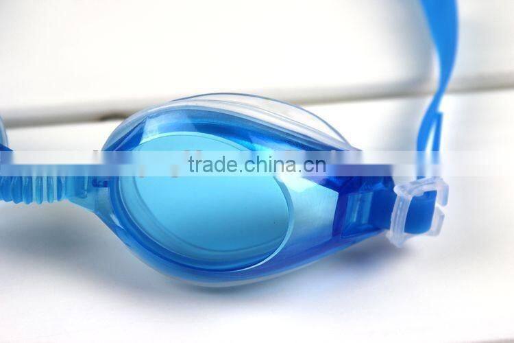 2016 Wholesale Silicone New Design Sports Anti Fog Swimming Googles