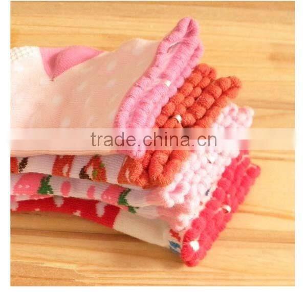 100%cotton cartoon anti-slip children socks